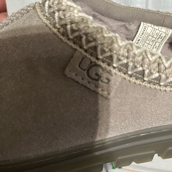 Ugg Tasman Women's Gray with clear soles - Picture 5 of 6
